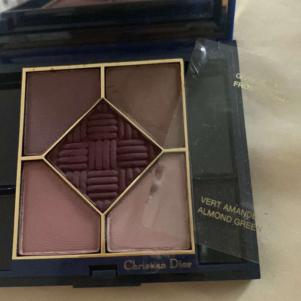 Christian Dior eyeshadow compact#210